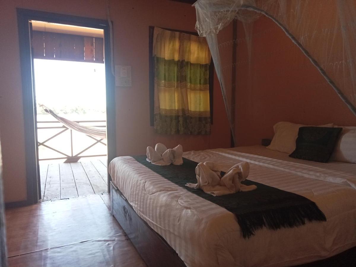 Champa Guesthouse Muang Không Buitenkant foto