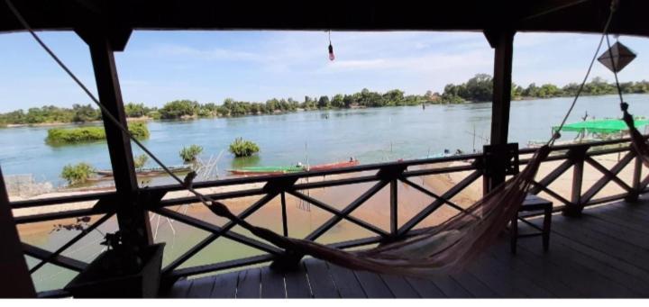 Champa Guesthouse Muang Không Buitenkant foto
