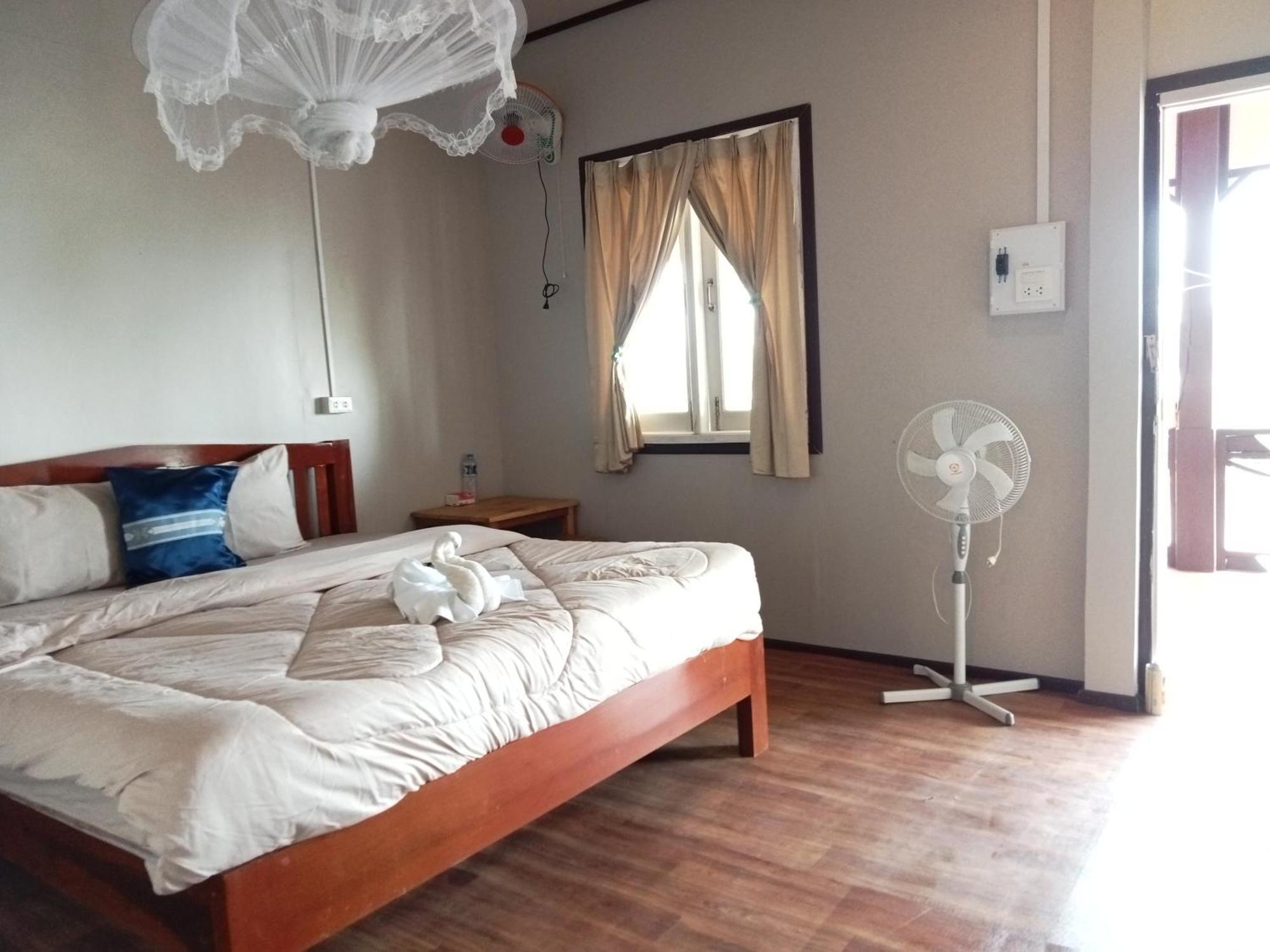 Champa Guesthouse Muang Không Buitenkant foto